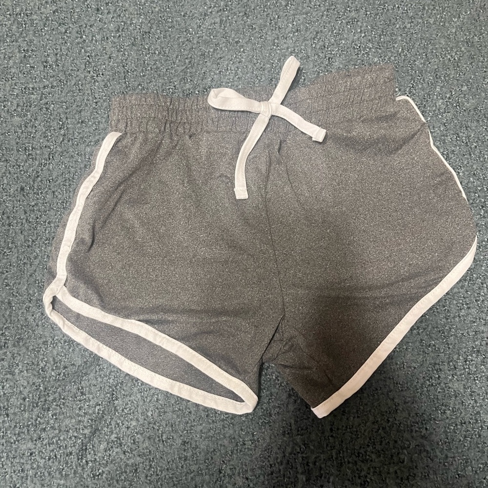 Gray Casual Athletic Shorts with White Trim and Drawstring